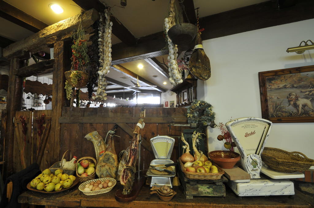 Hospedaje Rural Casa Parri Poveda de la Sierra ภายนอก รูปภาพ
